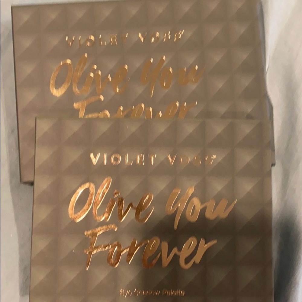 Violet Voss eyeshadow